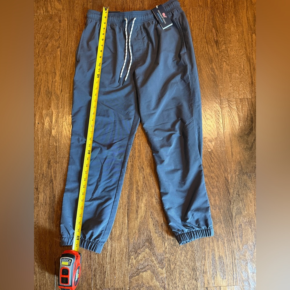 Vineyard Vines On the Go Jogger - New with Tags!